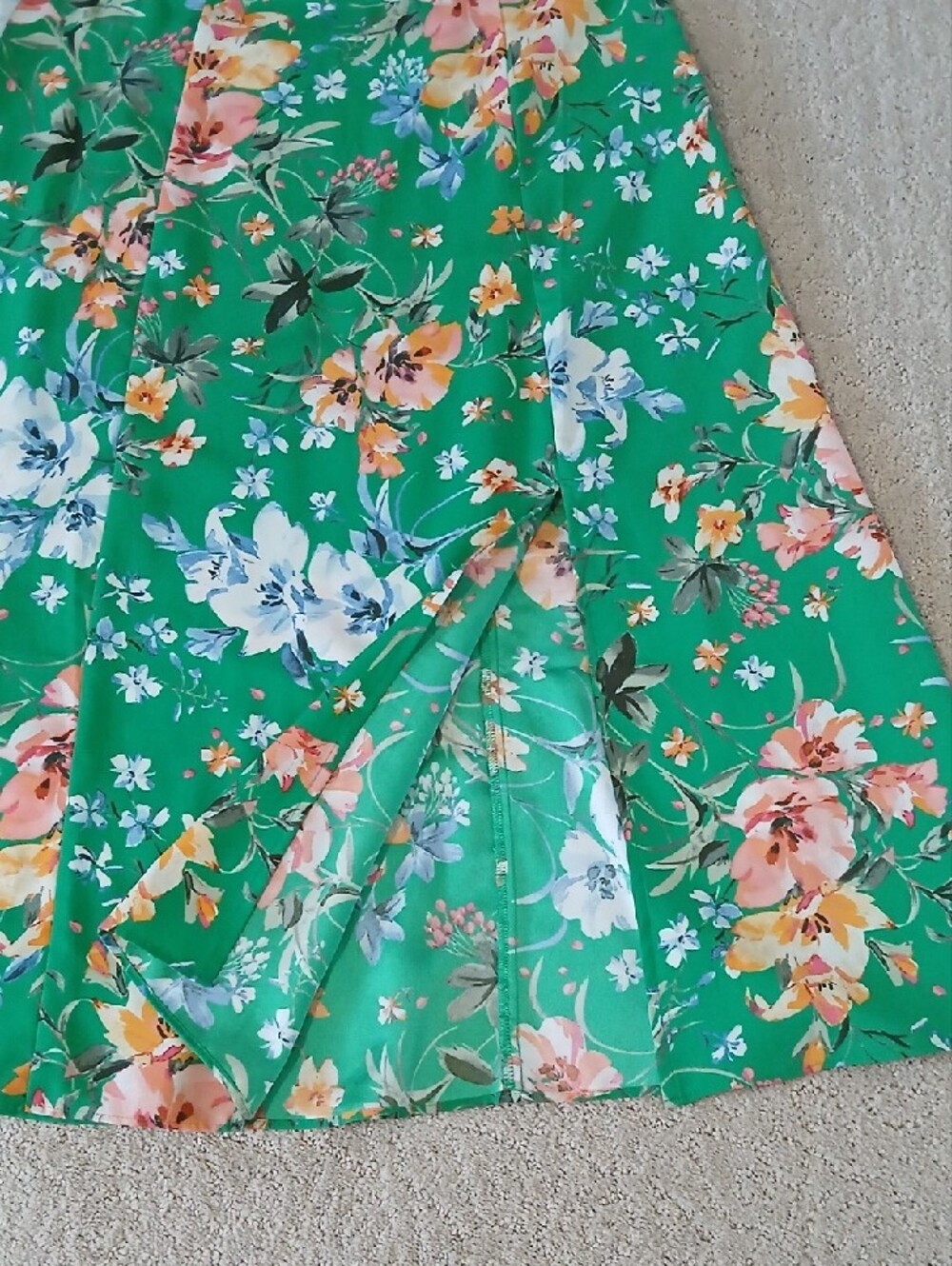 LOFT Floral A-Line Skirt - Picture 4 of 10